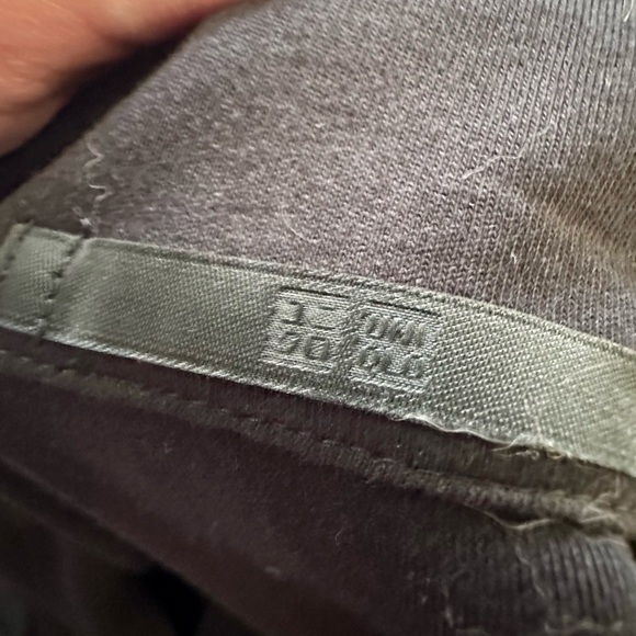 Black Uniqlo Blazer LIKE NEW - Picture 8 of 8